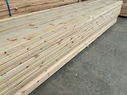 Északi borovi palló 45mmx95mm 4,2 m C24