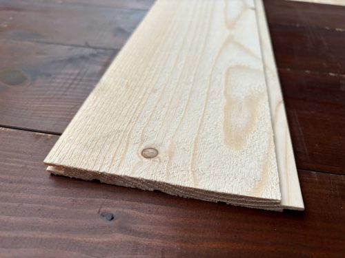 AKCIÓ! Lambéria Északi luc 10,5x146 "B-C" min. finoman fűrészelt kefézett